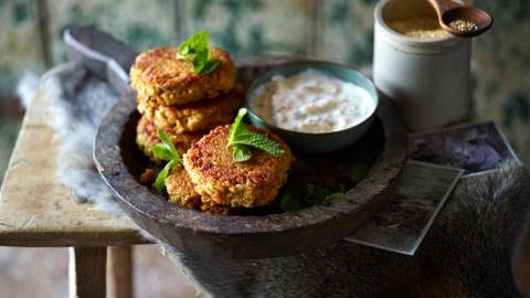 Oriental quinoa and carrot cakes with herbs