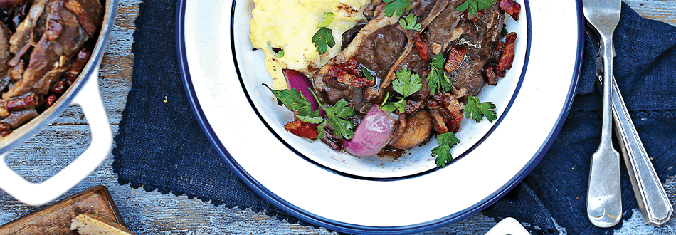 Melting lamb in red wine sauce